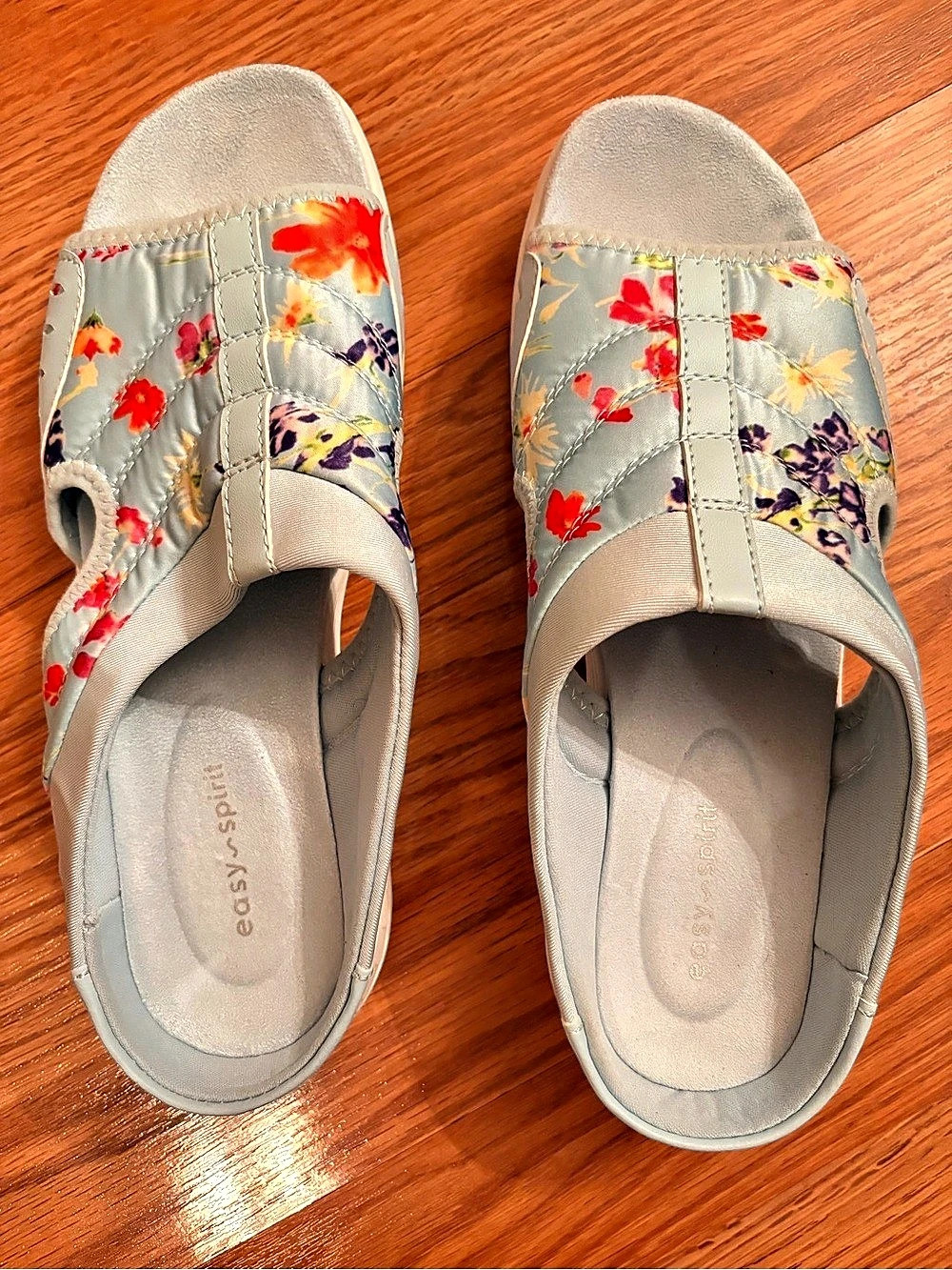 Easy Spirit Floral Sneakers US 9.5 M